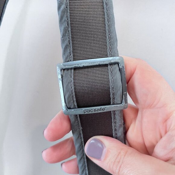 Pacsafe Crossbody Anti-Theft Bag With RFID Blocking Pocket & Secure Zipper - Picture 2 of 12